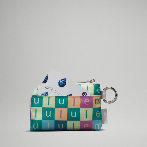 Lululemon Clippable Card Pouch, Mini Multi/Vapor -NWT - Picture 3 of 6